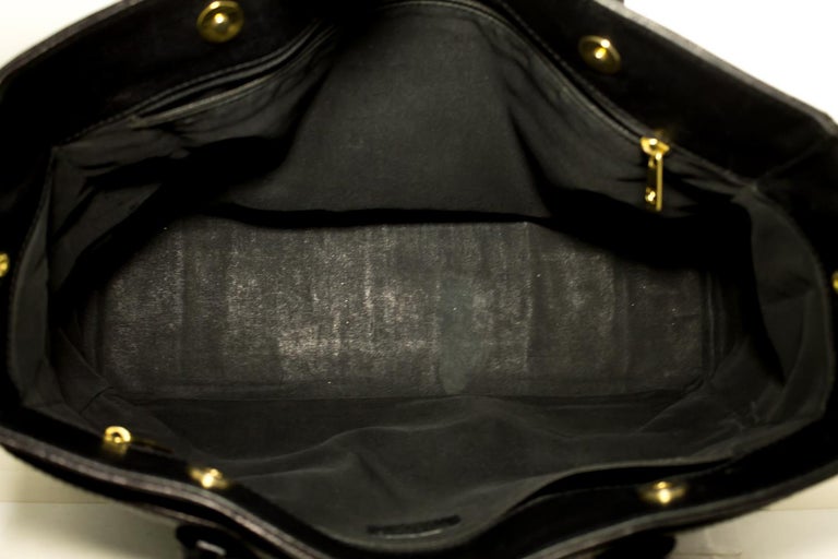 Chanel Black Gold Executive Tote Caviar Shoulder Bag Handbag at 1stdibs