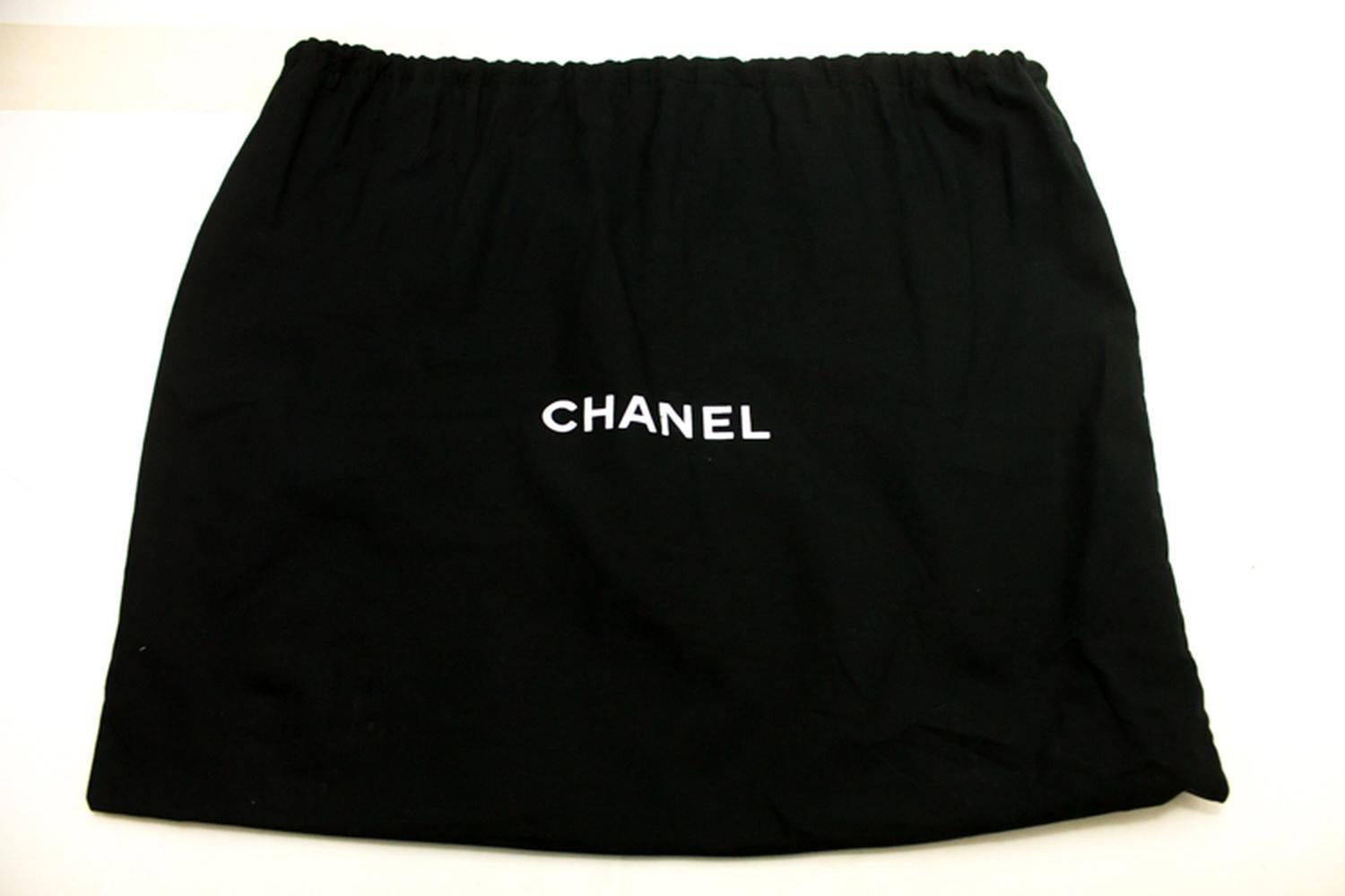 Chanel Caviar Large Chain Shoulder Bag Leather Black Gold Hardware 7