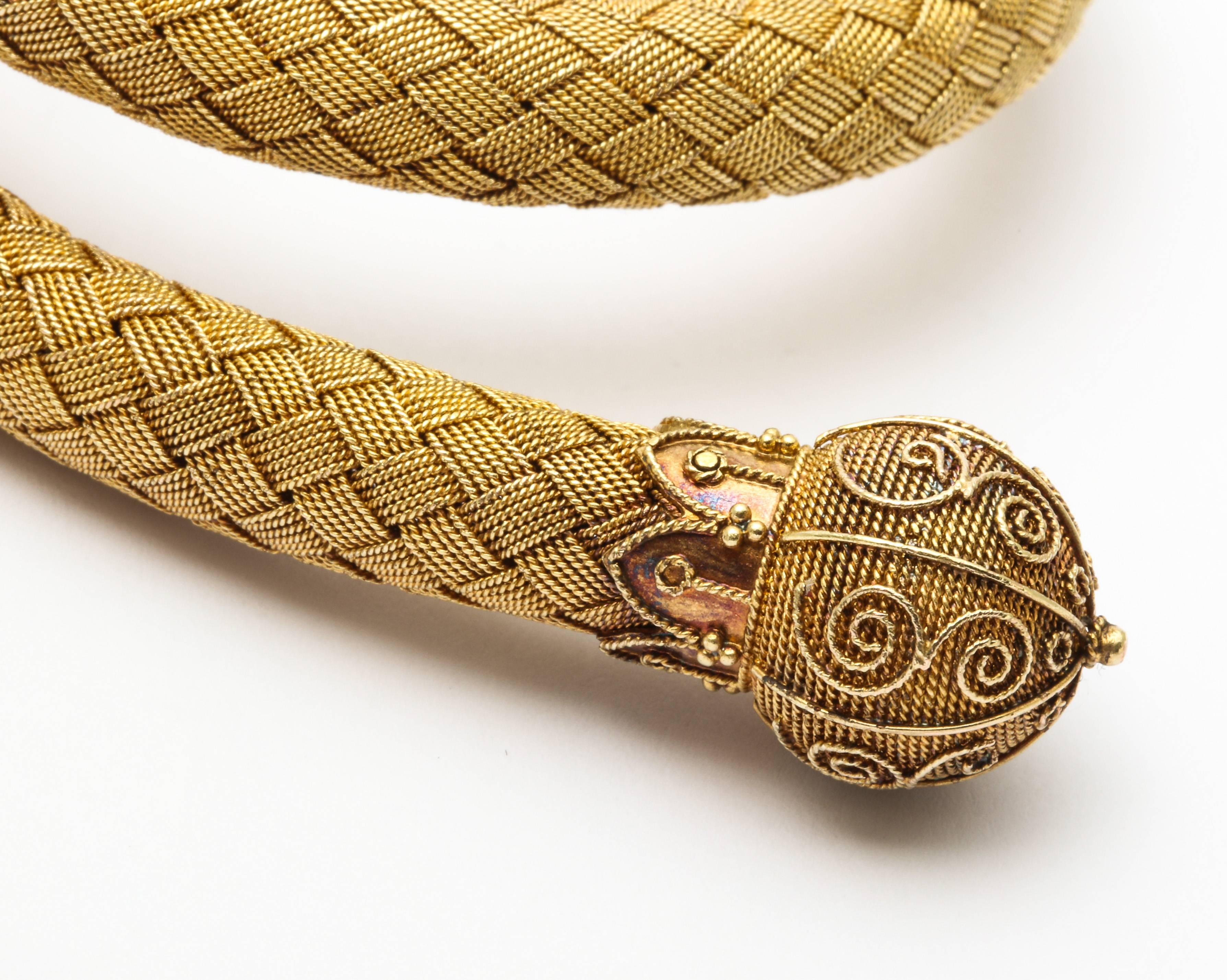 Antique 18kt Gold Mesh Woven Snake Bracelet In Excellent Condition In New York, NY