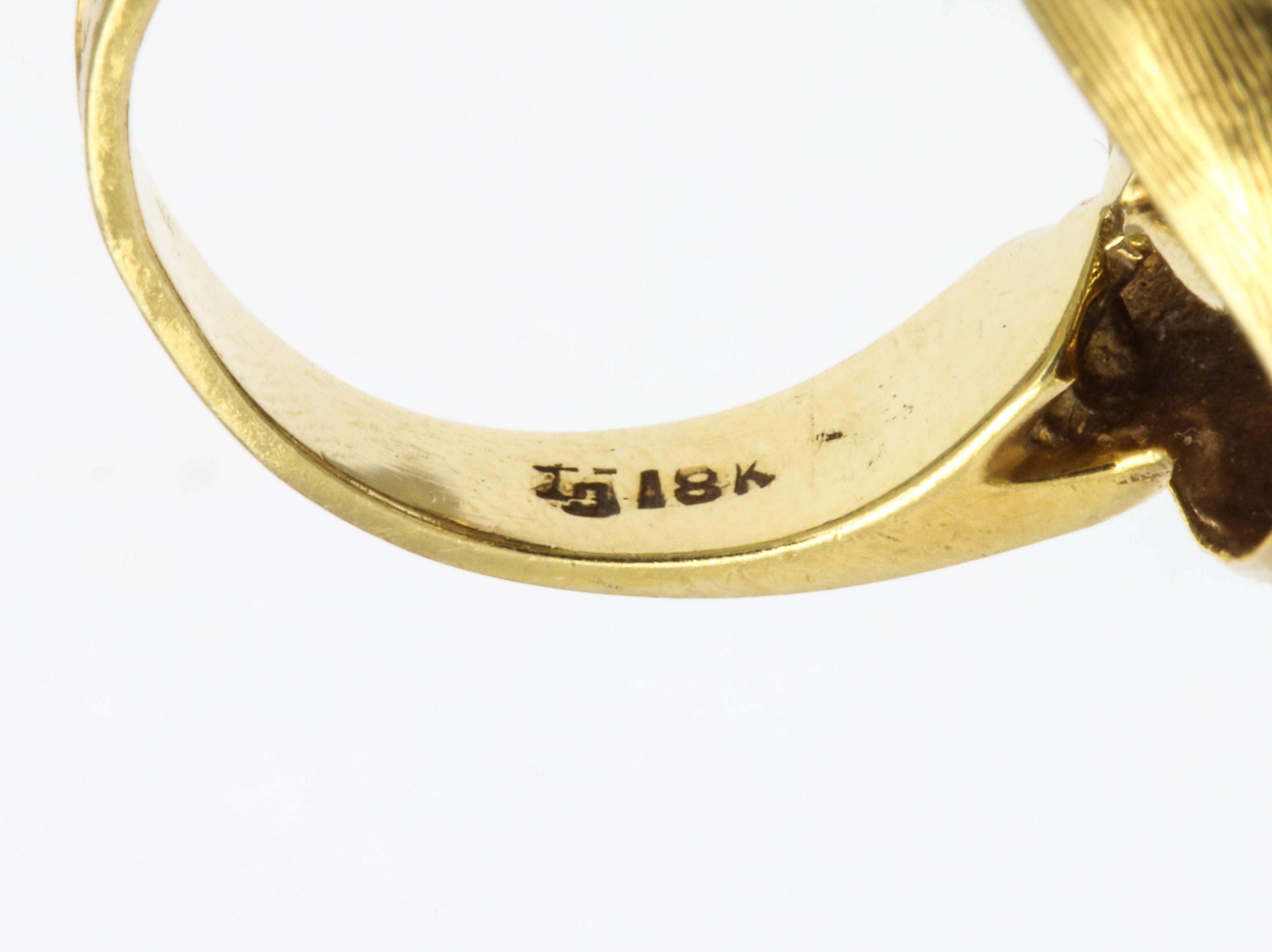 Modernist Design Gold and Diamond Ring 3