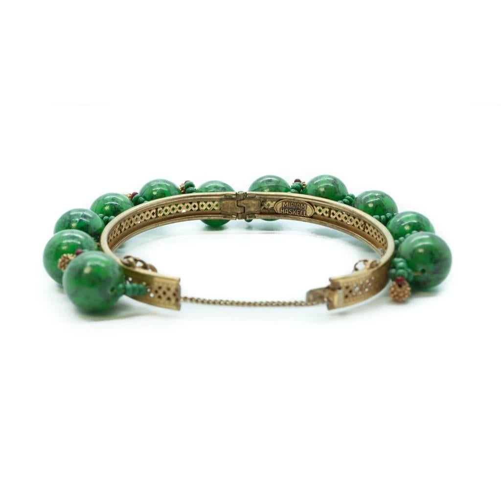 1950s Miriam Haskell Green Plastic Bead and Russian Gold Metal Bracelet For Sale 1