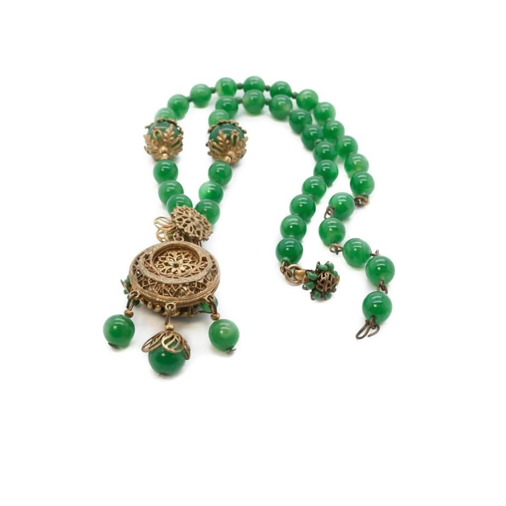 Miriam Haskell signed Green Glass Bead Necklace, 1940s  For Sale 2