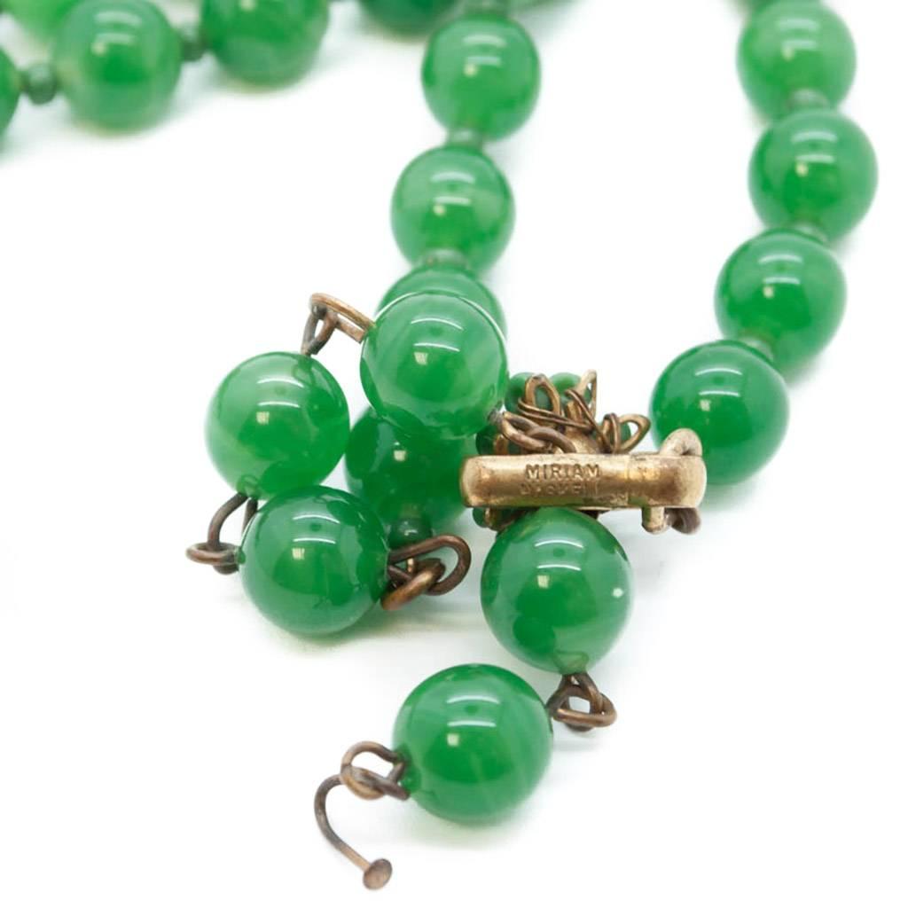 Miriam Haskell signed Green Glass Bead Necklace, 1940s  For Sale 3
