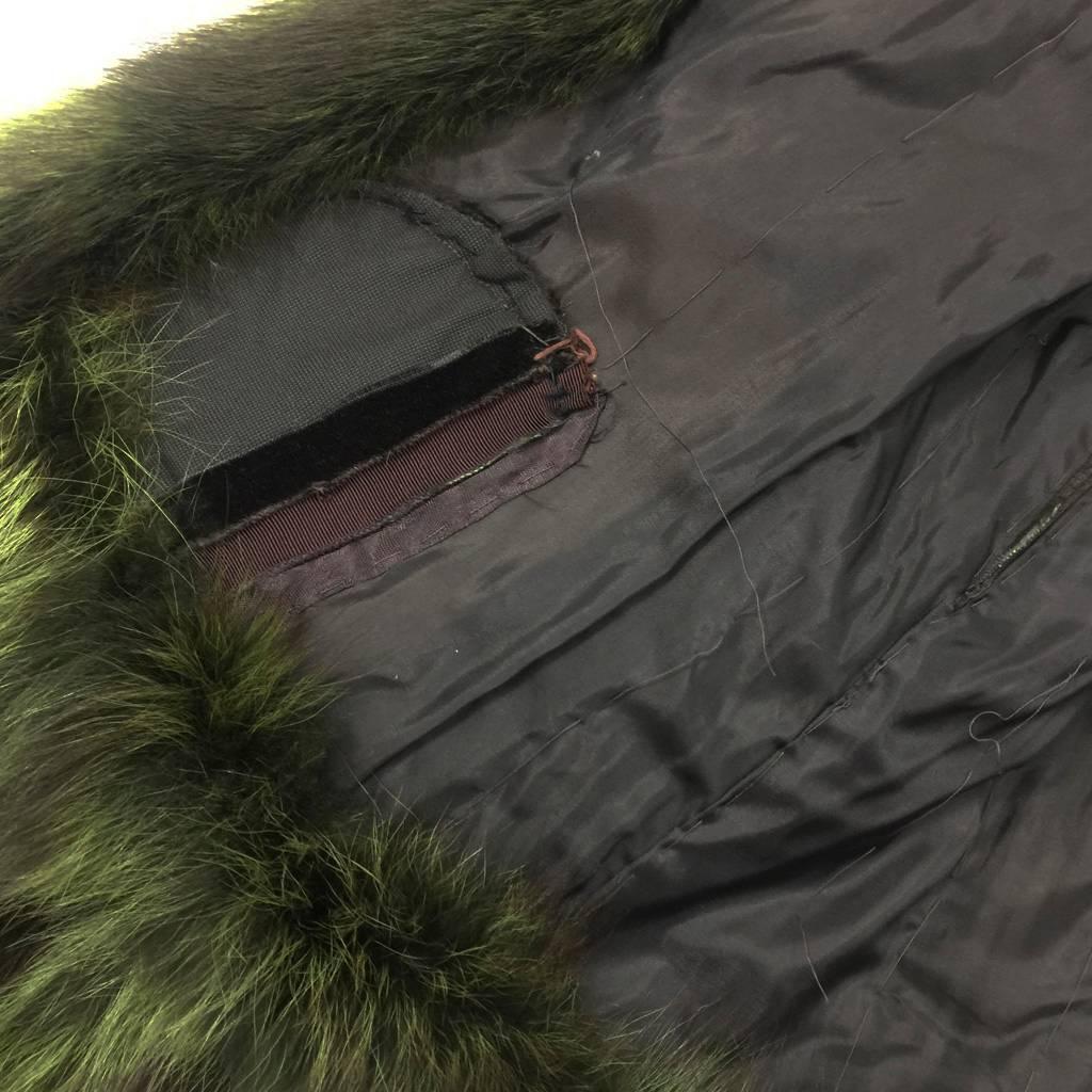 1970s Maxwell Crof Bespoke Après Ski Green Dyed Raccoon Fur Jacket For Sale 4