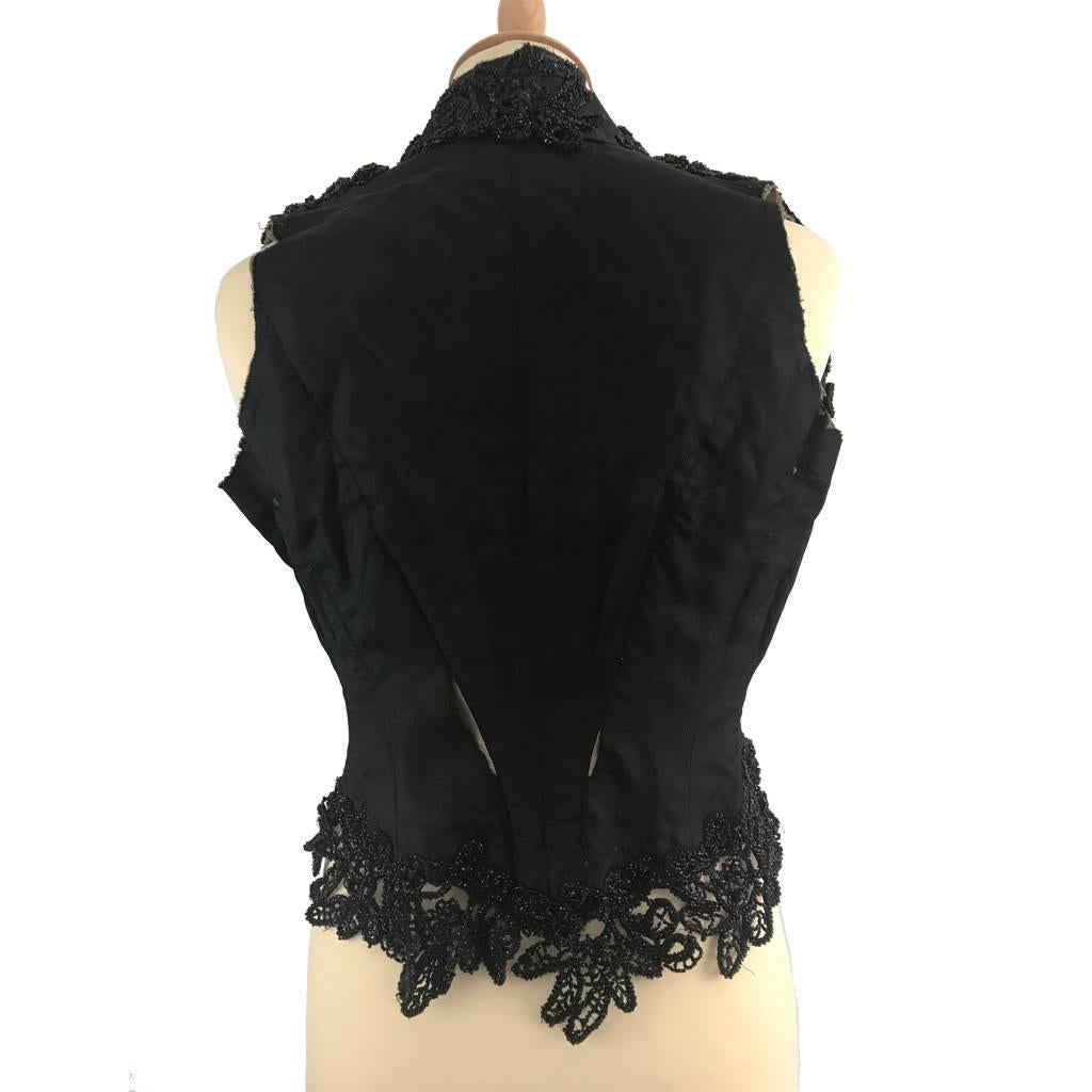 1880s  Victorian Black Glass Beaded Silk Twill Whale Bone Mourning Bodice In Fair Condition For Sale In London, GB