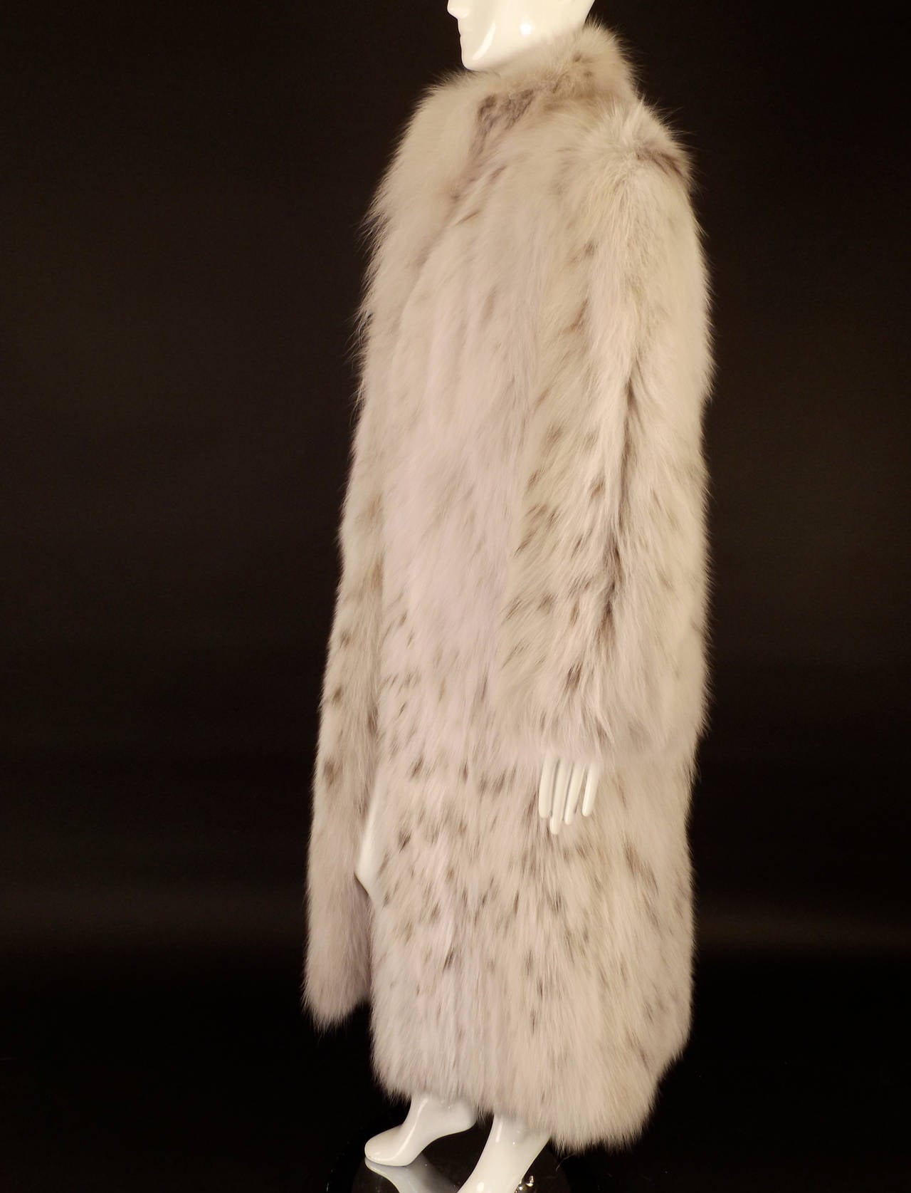 White Chado Full Length Underbelly Lynx Fur Coat In Excellent Condition In Dallas, TX