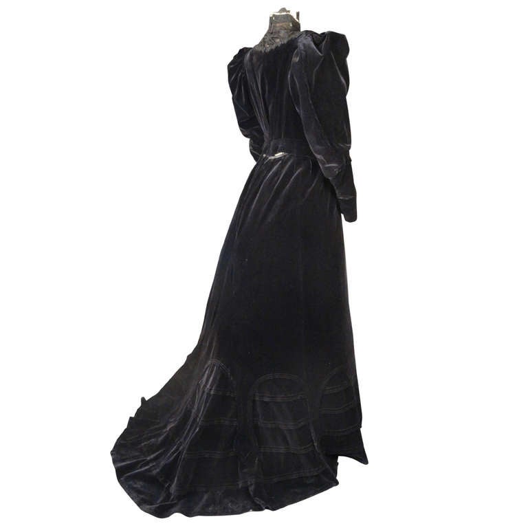 c.1904 Couture Velvet and Lace Visiting Gown at 1stDibs