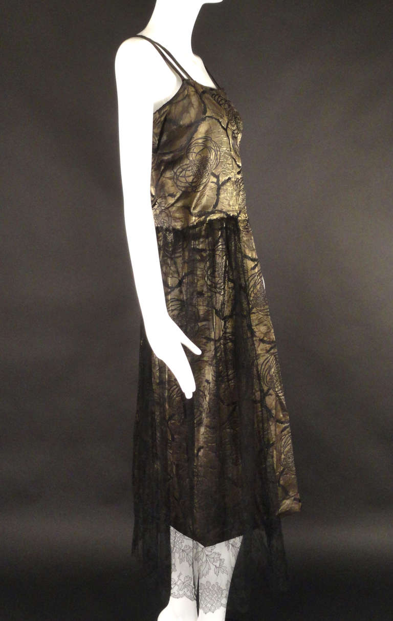 c.1920 Gold Bullion & Chantilly Lace Evening Dress In Excellent Condition For Sale In Dallas, TX