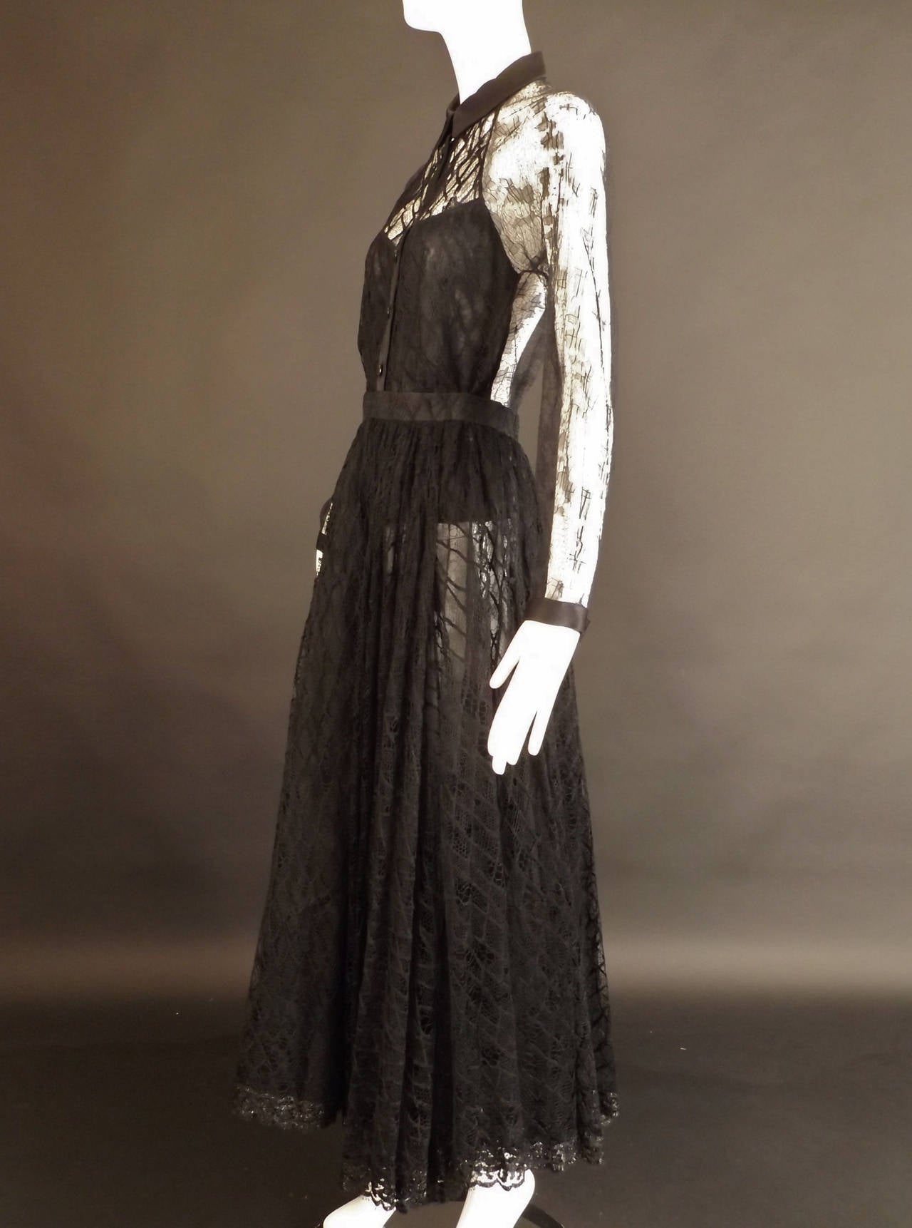 1990s Black Lace Geoffrey Beene 2pc Dress In Excellent Condition In Dallas, TX