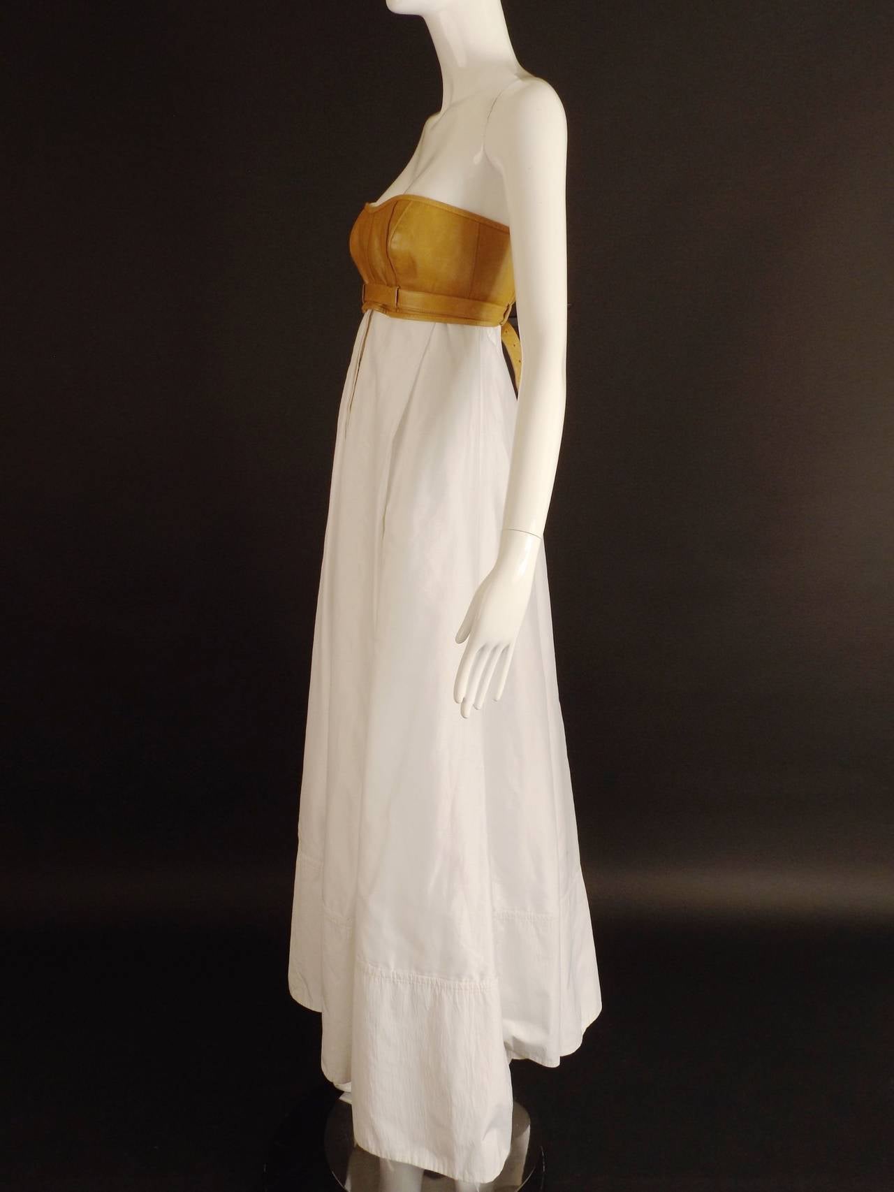 KAUFMANFRANCO-White Cotton & Leather Evening Dress, Size-6 In Excellent Condition For Sale In Dallas, TX