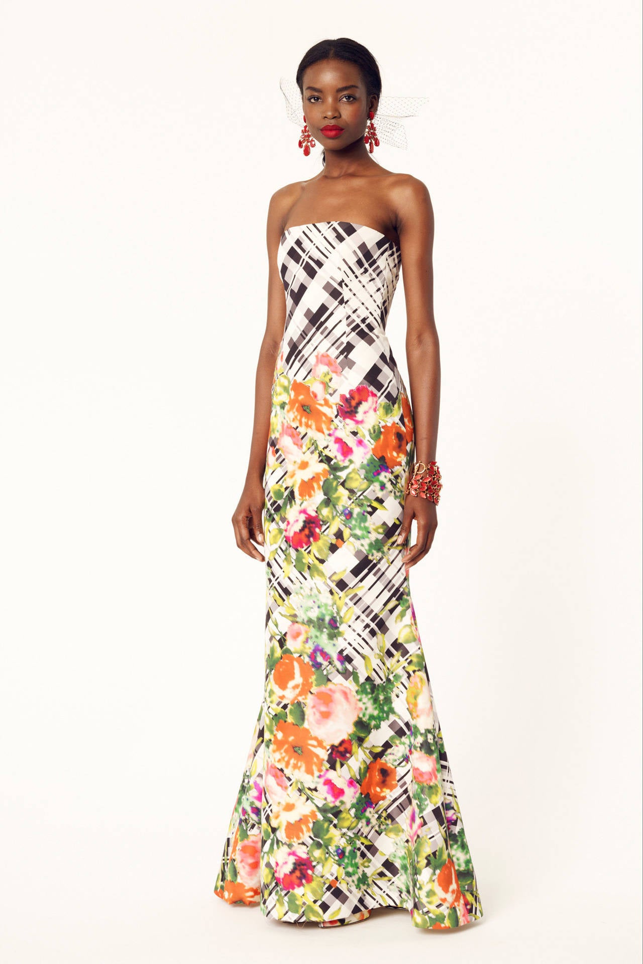 2014 Floral & Plaid Taffeta Oscar de la Renta Evening Gown In New Condition For Sale In Dallas, TX