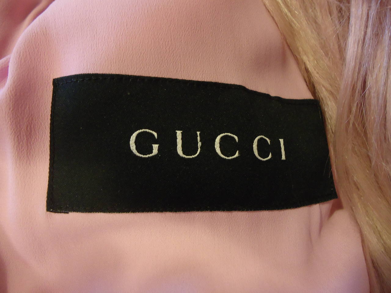 2001 Gucci by Tom Ford Pink Kidassia Fur Coat In Excellent Condition In Gazzaniga (BG), IT