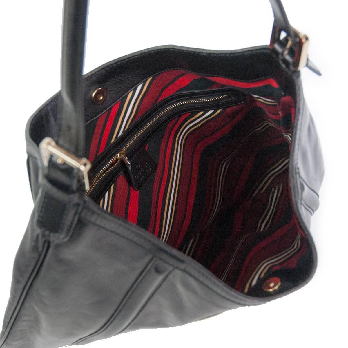 Gucci Black Leather Shoulder Bag In Excellent Condition In Gazzaniga (BG), IT