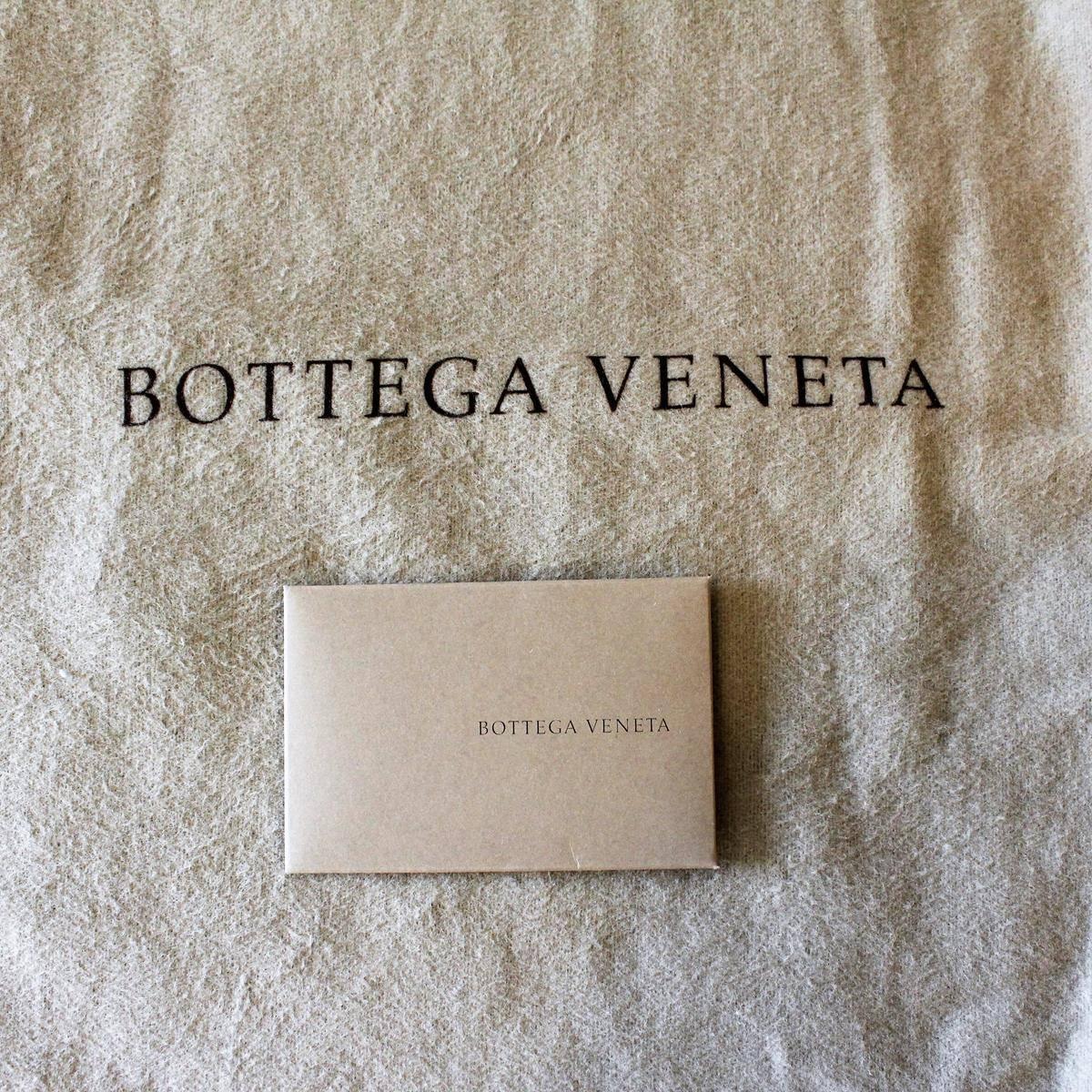 Bottega Veneta Intrecciato Waxed Duo Hobo 2