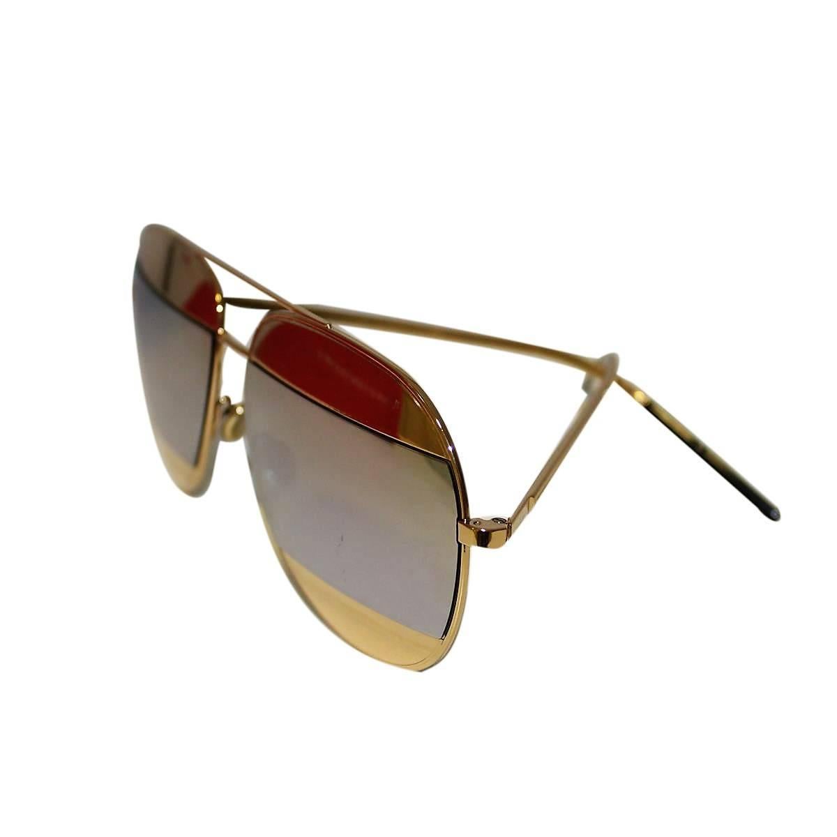 Beautiful Dior sunglasses
Split1
Golden frames
Blue and gold lenses
With case
Origina price € 430
Worldwide express shipping included in the price !