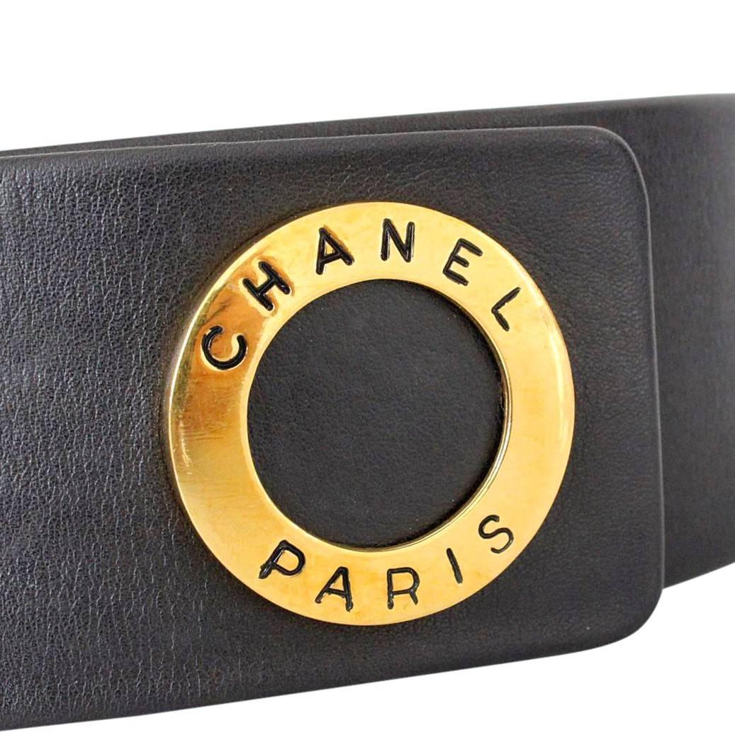 Beautiful and exclusive Chanel belt
Vintage from 1985
Vintage from 1985
Limited edition
Leather
Black color
Leather and golden metal inserts
75 cm (29.5 inches)
5,7 cm height (2.24 inches)
Made in France
Worldwide express shipping included