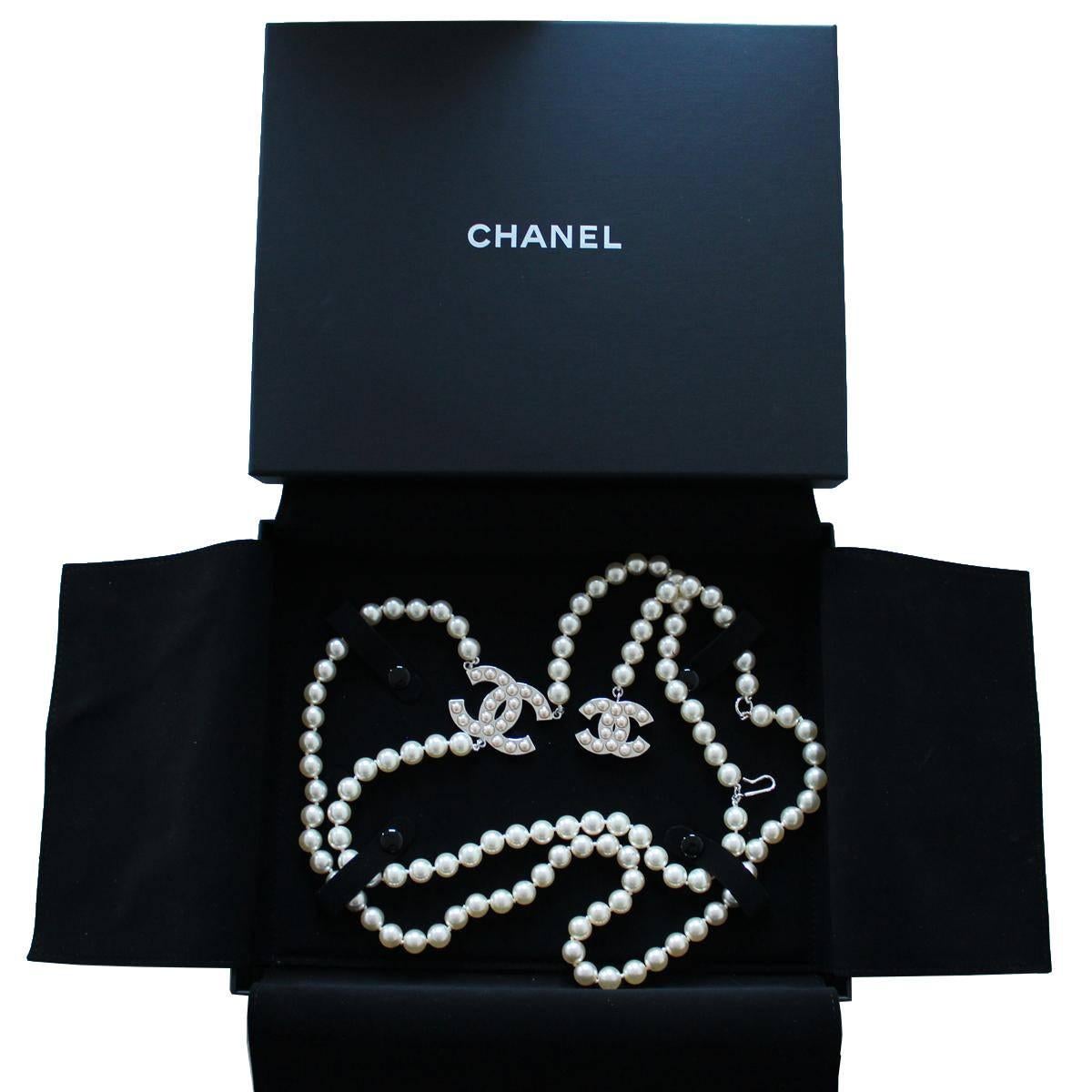 chanel belt pearl