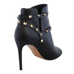 Valentino Garavani  Leather Open Toe 39