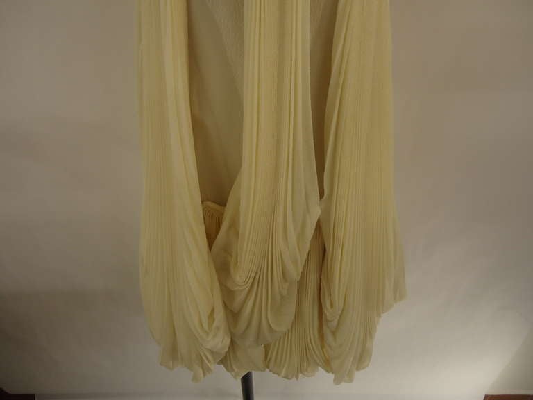 Byblos Ivory Silk Cocktail Dress, 2008  In New Condition For Sale In Gazzaniga (BG), IT