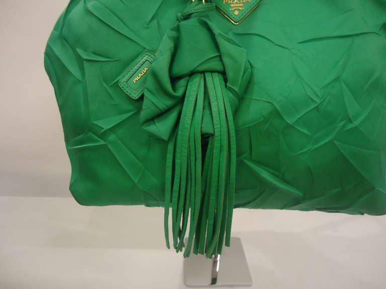 Prada Textile and Leather Handbag In Good Condition In Gazzaniga (BG), IT