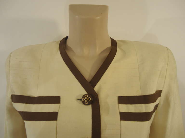 Chanel Boutique Beige Cotton Skirt Suit In Excellent Condition In Gazzaniga (BG), IT