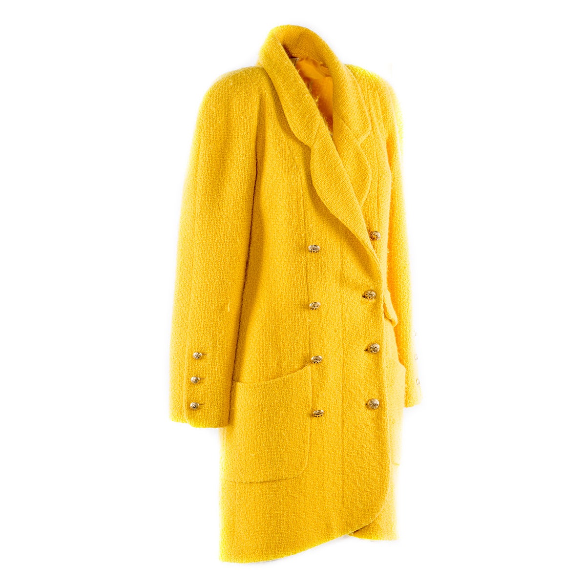 1990s Chanel Boutique Yellow Double Breasted Wool Coat In Good Condition In Gazzaniga (BG), IT