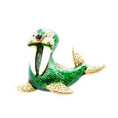 1950s Walrus Enamels Green Brooch 4