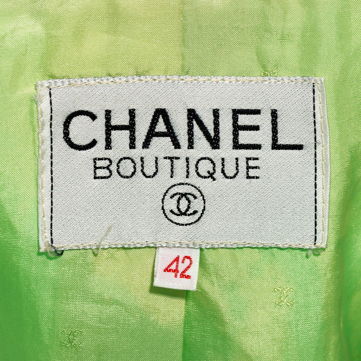 1990s Chanel Green Wool Jacket In Excellent Condition In Gazzaniga (BG), IT