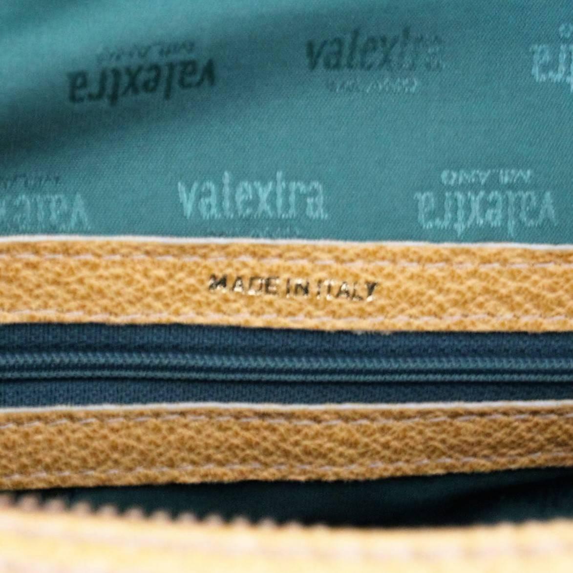 Valextra Milano Pale Ochre Leather Bag In Excellent Condition In Gazzaniga (BG), IT