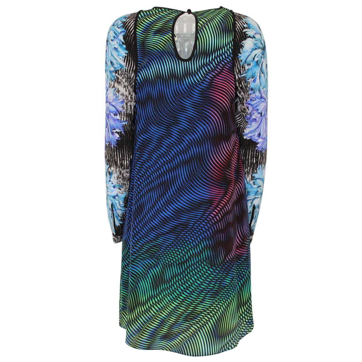 Fantastic colors for this Peter Pilotto dress
Silk
Multicolored fancy pattern
Long sleeve
Total lenght from shoulder cm 86 (33.8 inches)
Size italian 44 (US 10)
Worldwide express shipping included in the price !