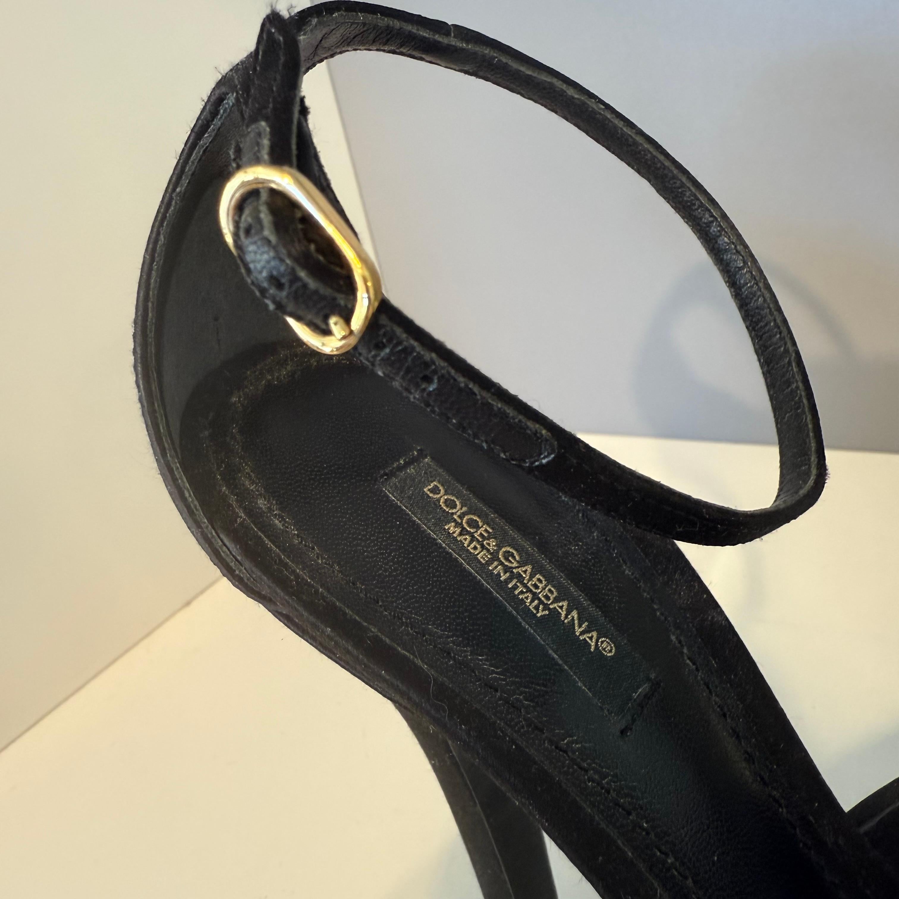 Donna Dolce & Gabbana Sandali in raso nero IT 38 in vendita
