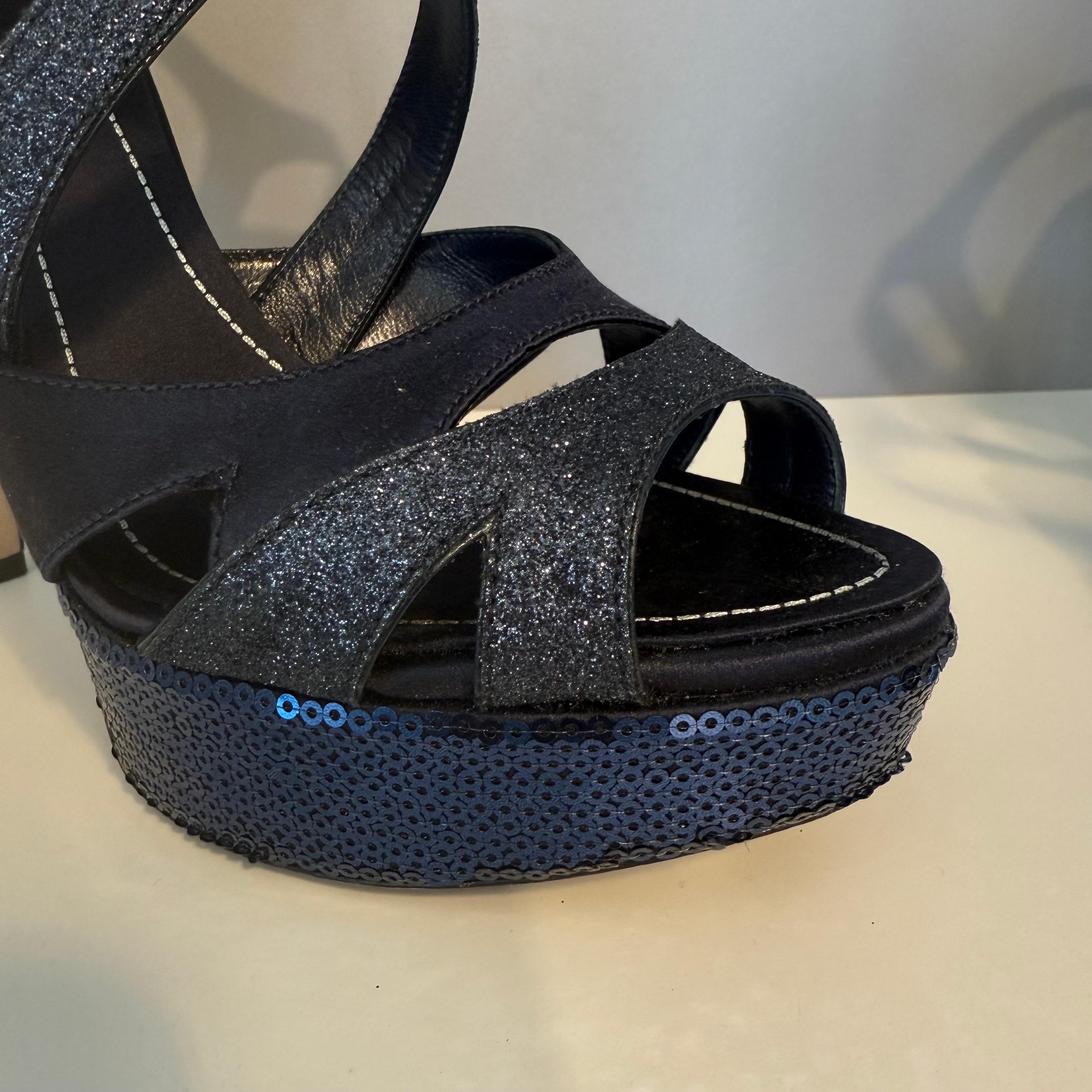 Nero Christian Dior Miss Dior Sandali con paillettes blu notte IT 39 in vendita