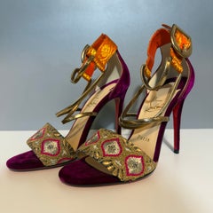Sandales en brocart brodées Christian Louboutin, taille IT 37