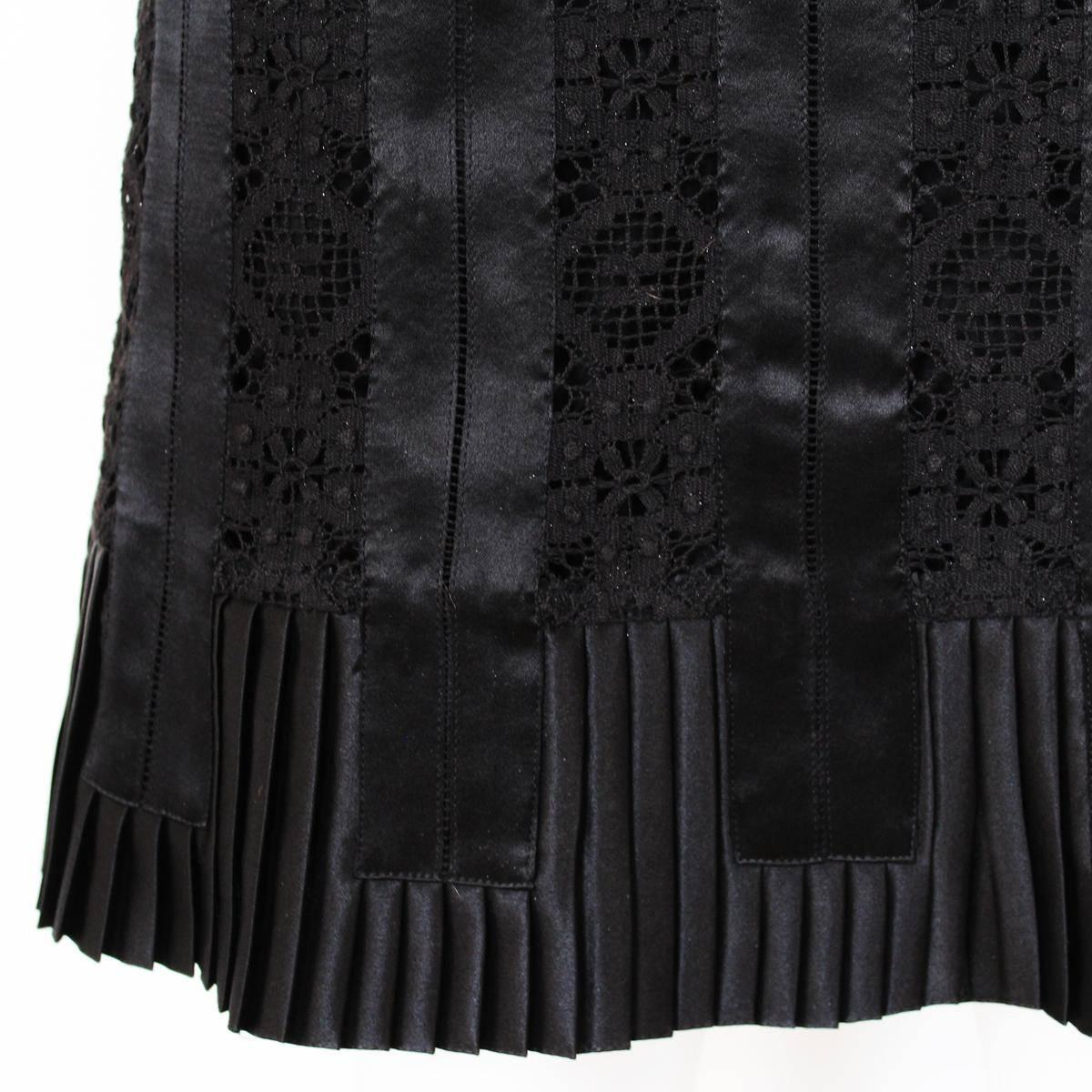 Black Dolce & Gabbana Lace Silk Skirt Size 40 For Sale