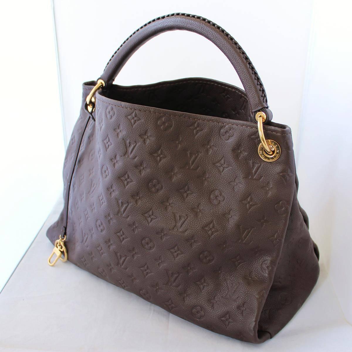 Louis Vuitton  Artsy MM Bag In Excellent Condition In Gazzaniga (BG), IT