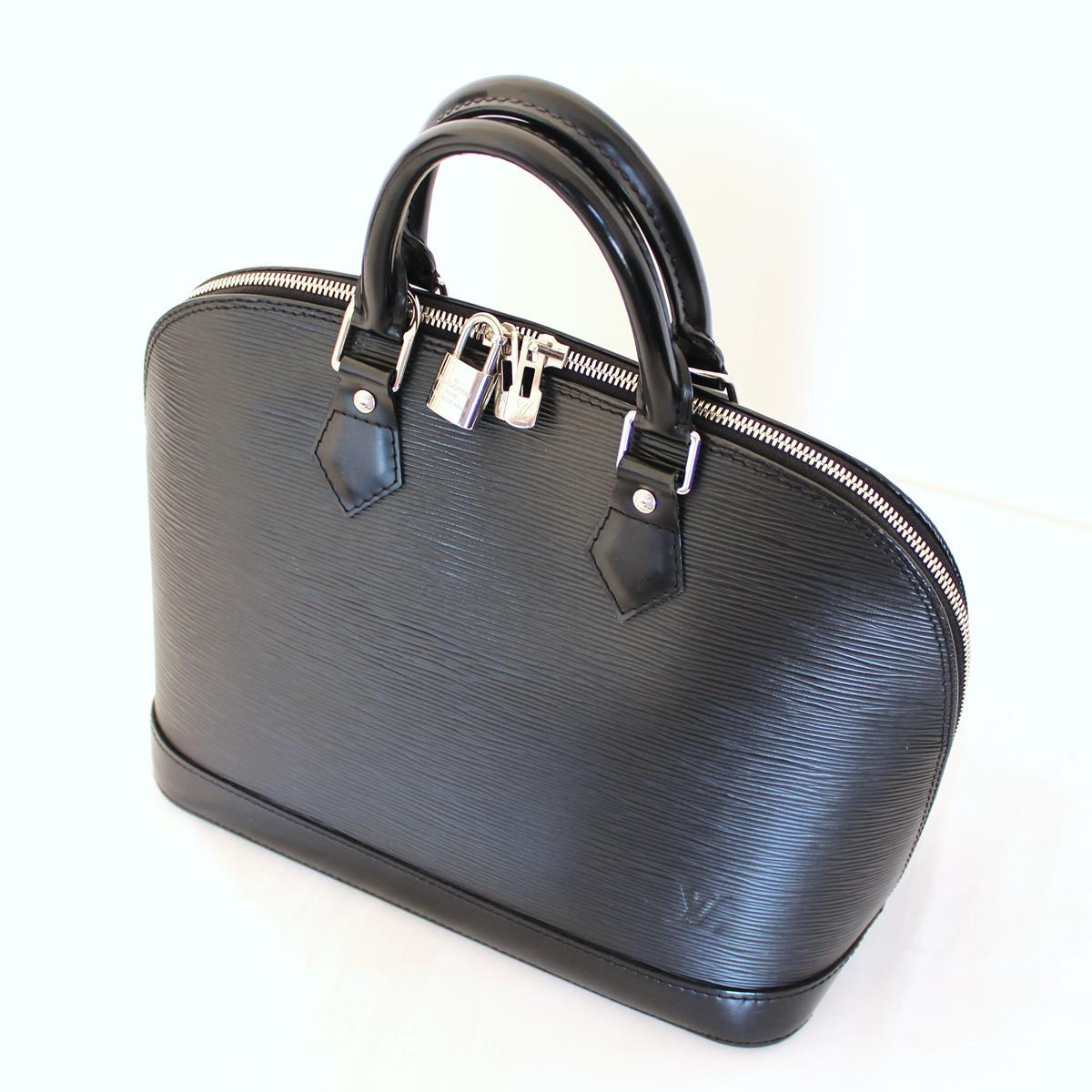 Louis Vuitton Alma PM Epi Bag In Excellent Condition In Gazzaniga (BG), IT