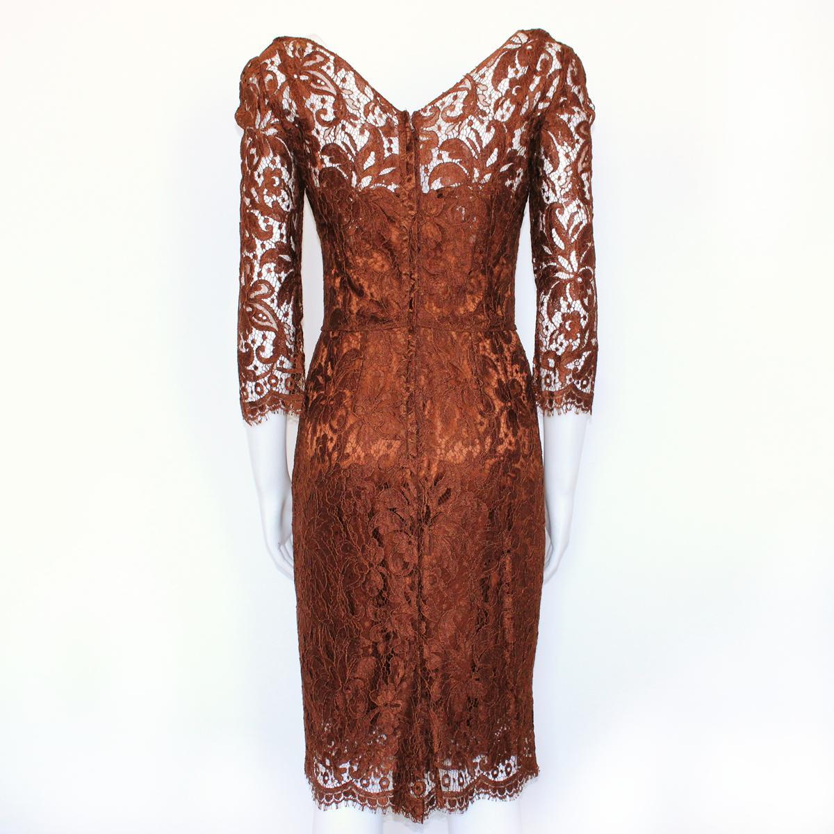 Iconic & chic dress by Dolce & Gabbana
Viscose (75%)
Rust colored lace
Long sleeve
Silk undervest
Back zip
Total lenght (shulder/hem) cm 100 (39.3 inches)
Worldwide express shipping included in the price !
