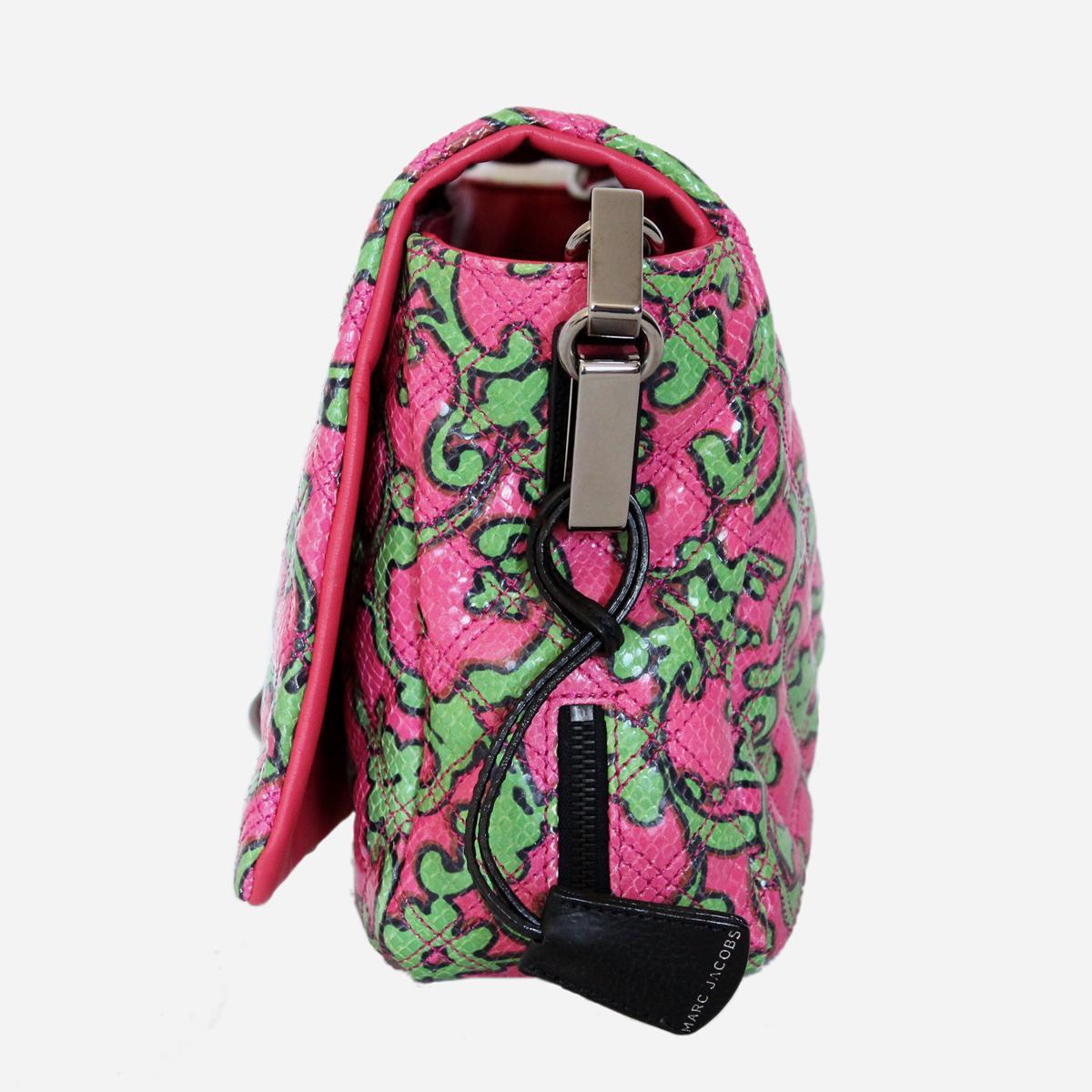 As new, super cool Marc Jacobs bag
Leather 
Python print
Electric pink
Green floral pattern
Metal chain
Keys and locker
Button closure
Bottom zip for enlargments
Internal pocket (with zip)
Cm 30 x 22 x 10  (11.8 x 8.6 x 3.9 inches)
Worldwide express