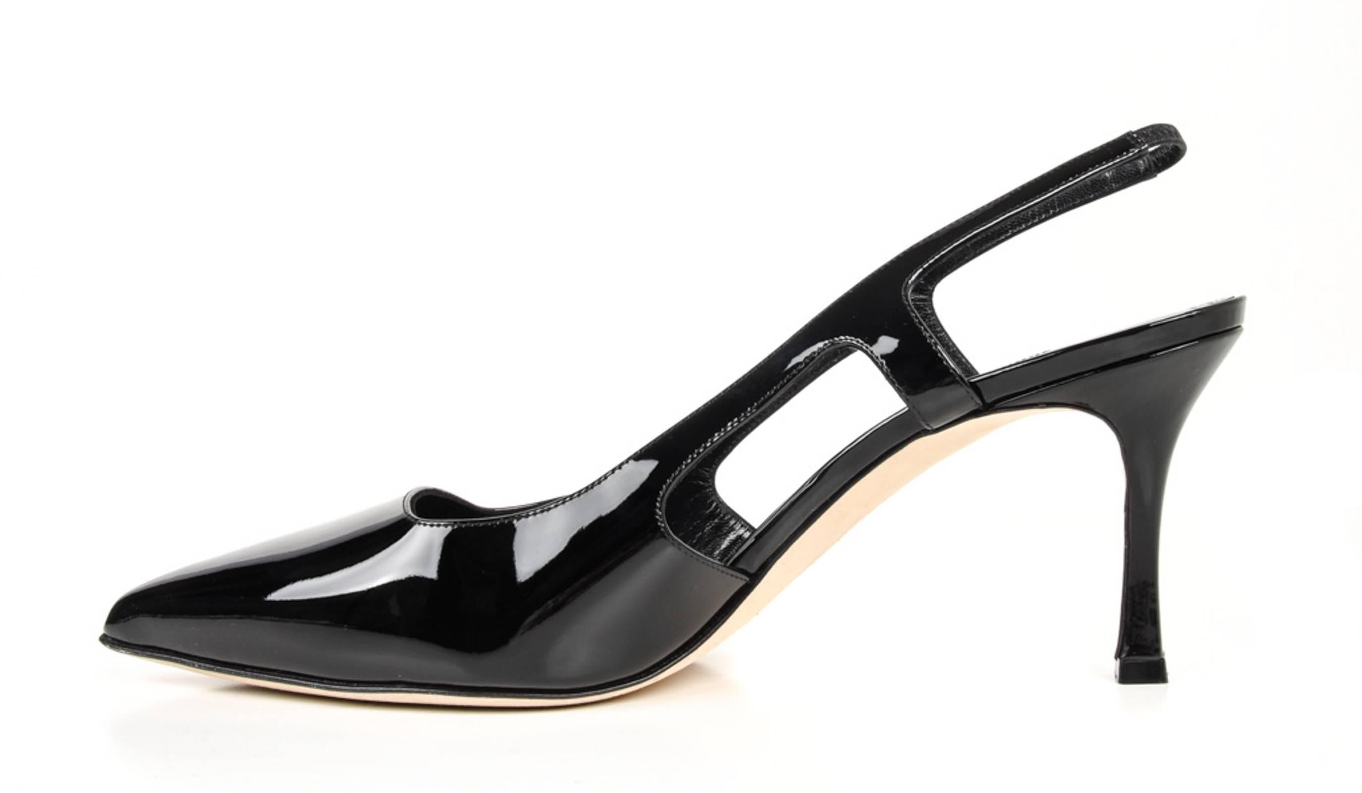 Manolo Blahnik Shoe Black Patent Slingback 40.5 / 10.5 In Excellent Condition In Miami, FL
