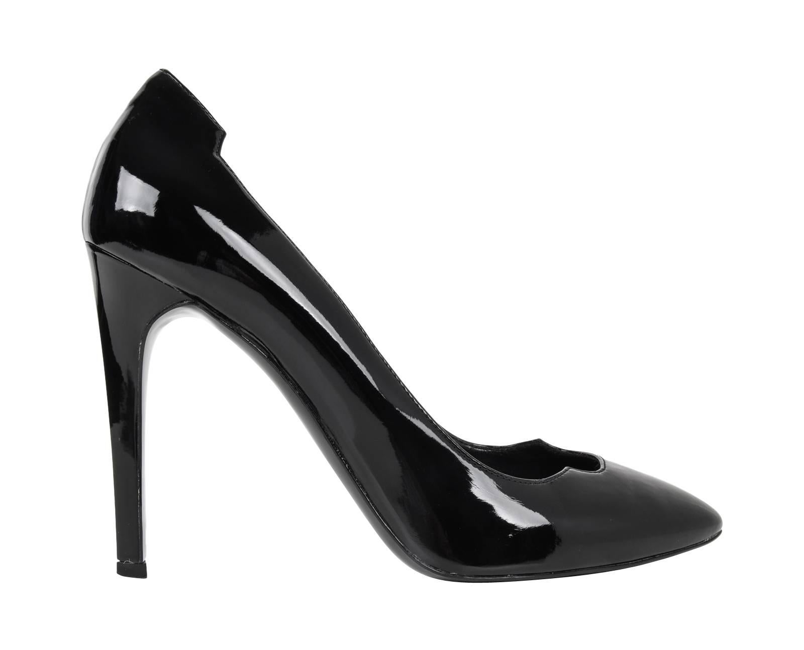 Guaranteed  authentic Stella McCartney jet black Morgana patent leather pump. 
Architectural shapes at top of foot and heel.
Softly rounded toe.
Shaped slim heel.
Perfect transition from to evening shoe. 
NEW or NEVER WORN
final sale
     
SIZE