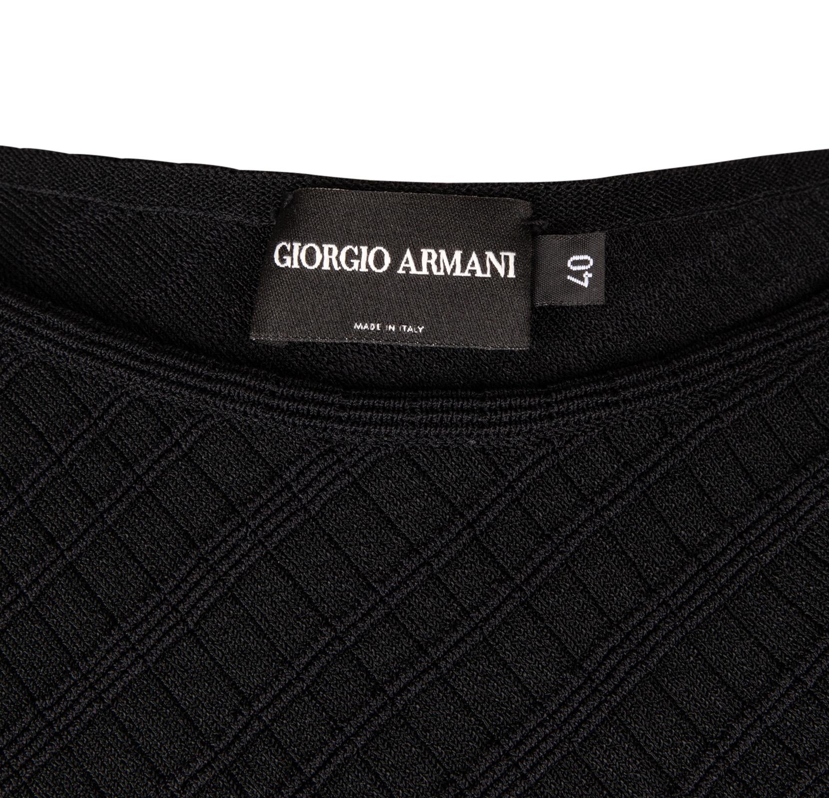 Giorgio Armani Top Black Textured Fabric Classic  40 / 6 For Sale 3