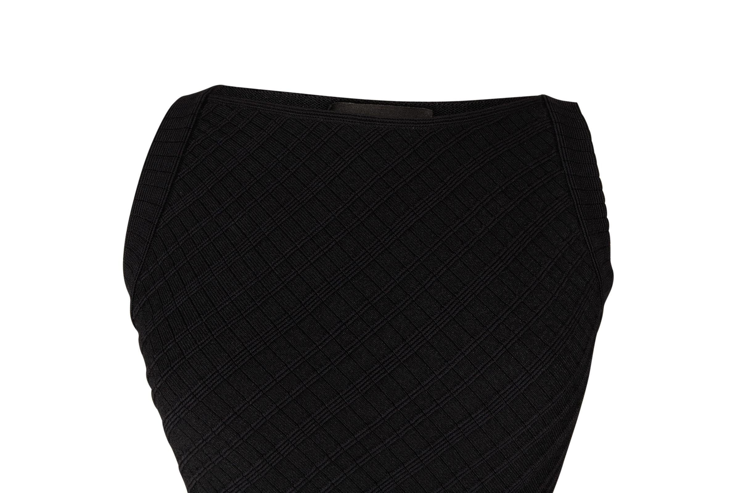 Women's Giorgio Armani Top Black Textured Fabric Classic  40 / 6 For Sale