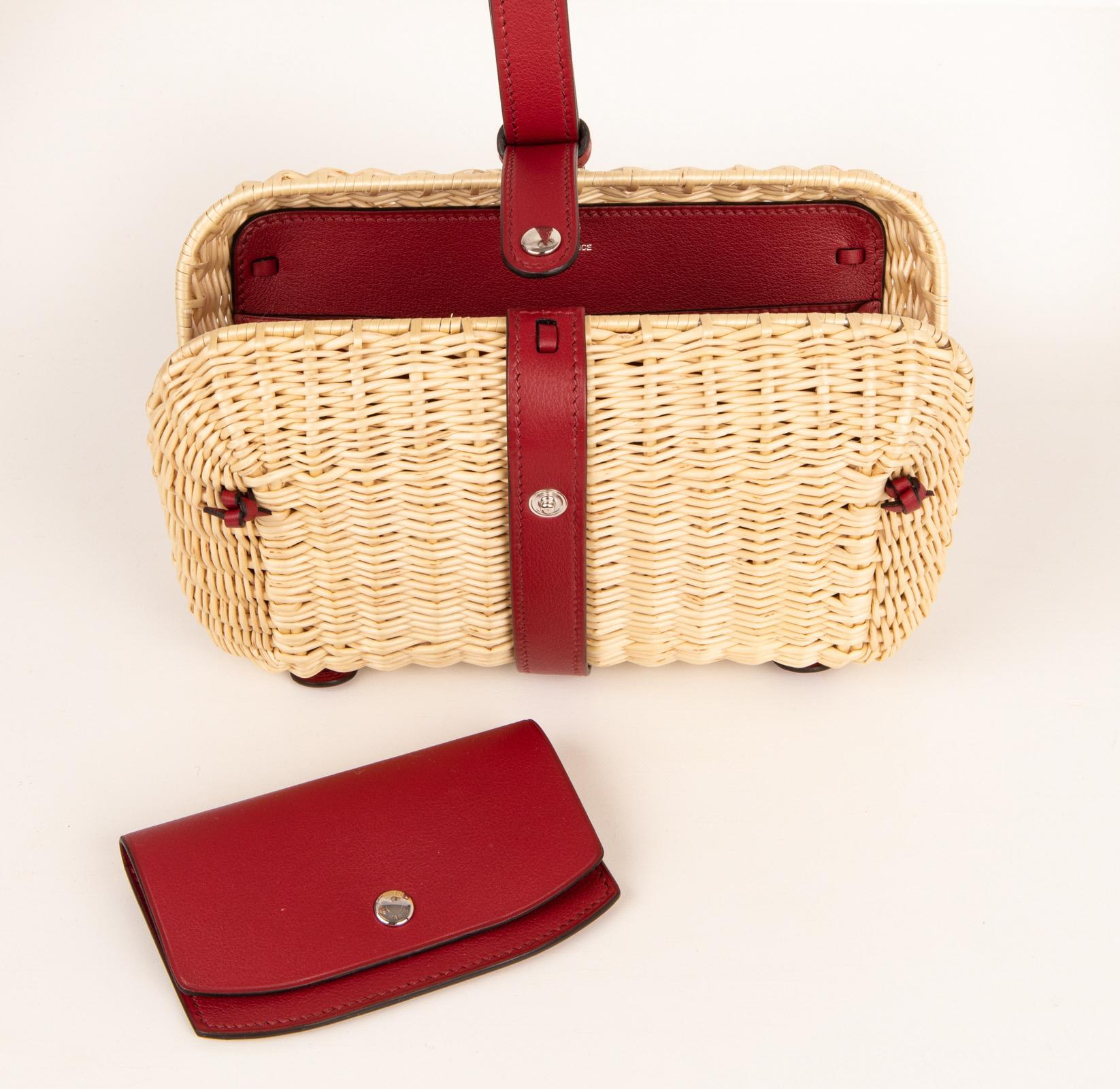 Hermes Bag Picnic Osier Wicker Clutch Rouge H New In New Condition In Miami, FL
