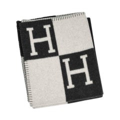 Hermes Blanket Avalon I Signature H Ecru and Gris Fonce Throw Blanket