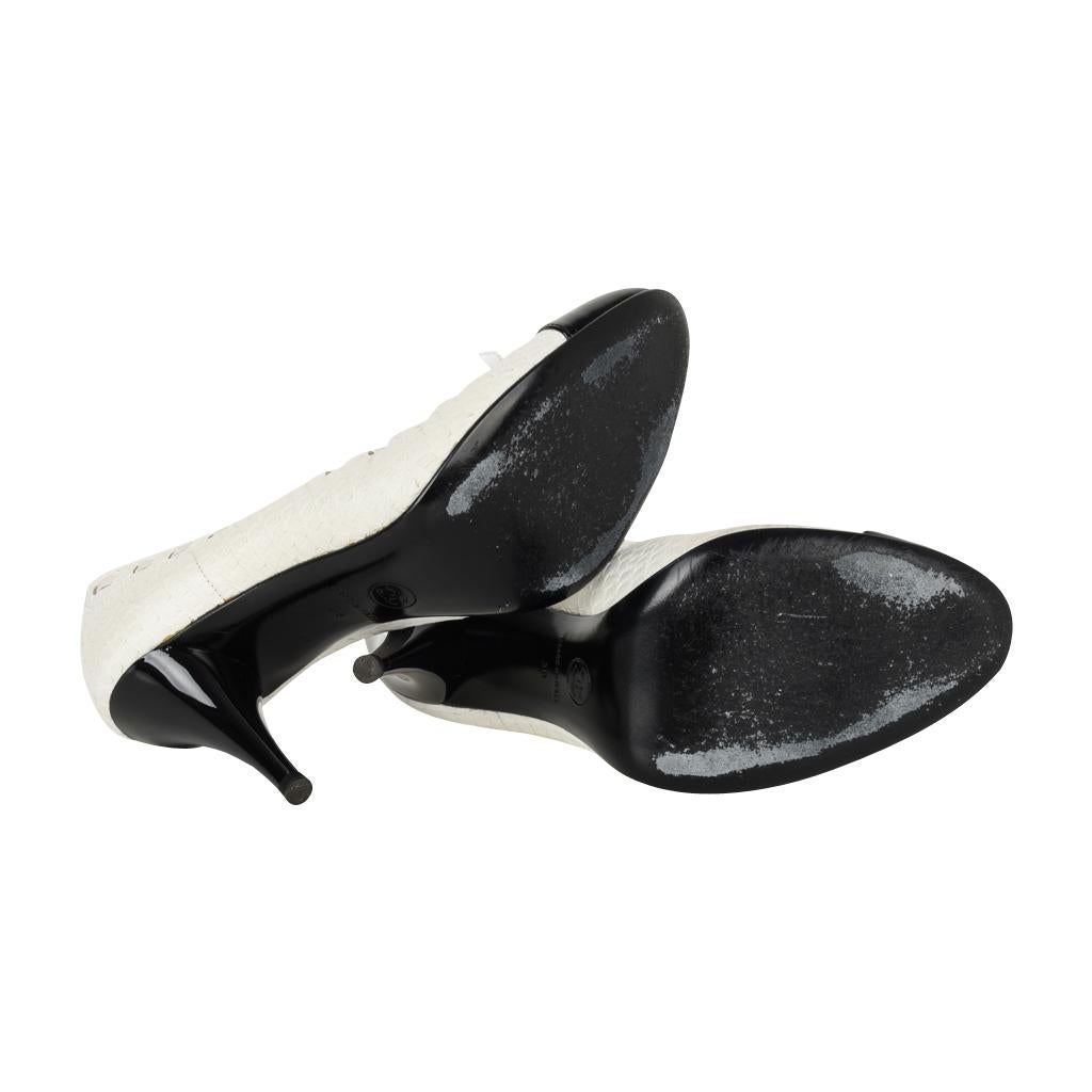 Beige Chanel Shoe White Snakeskin Pump Black Detailed Round Patent Toe Heel  38 / 8 For Sale