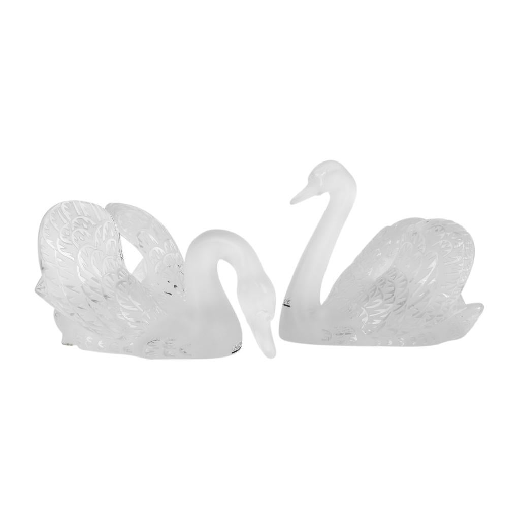 Lalique Swan Head Up Pure Crystal Sculpture For Sale 2