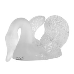 Sculpture en cristal pur Lalique, Swan tête en bas