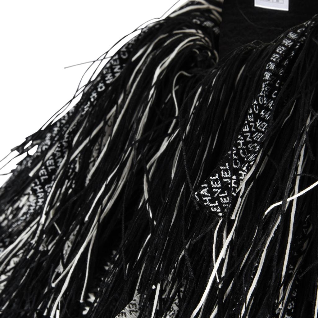 Chanel 14S Vest Black Tweed Fringed Zip Front 42 / 12 7