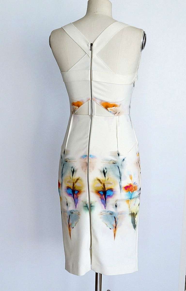Women's ROLAND MOURET dress exquisite watercolor 6 superb shaping