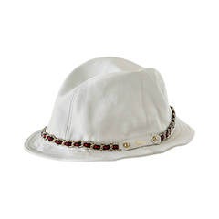 Used GUCCI hat divine white leather chain detail bucket style M runs to S